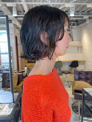 ショート カラー パーマ レイヤー×初 パーマ|hinakoのヘアスタイル