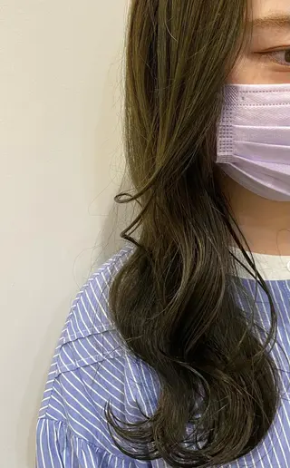 セミロング カラー 小畑 杏実のヘアスタイル