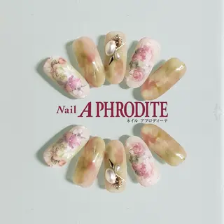 ネイル Nail  Aphroditeのネイルデザイン