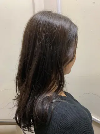 カラー MEM所属・村上 吉斗のヘアスタイル