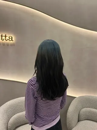 ロング 清水 結生のヘアスタイル