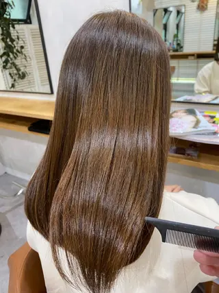 ミディアム サロウィン新宿三丁目所属・✨巻けるストレート・ 矯正特化✨taroのヘアスタイル