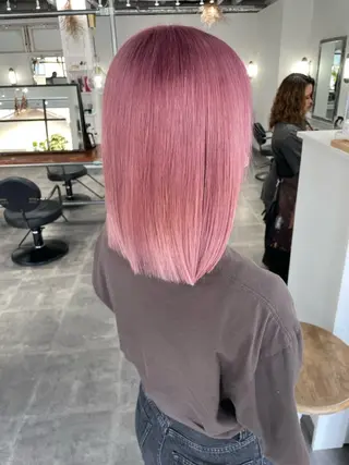 ミディアム カラー HOLLY Tsubasa🐳のヘアスタイル