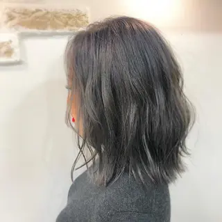ミディアム カラー comfy すずなのヘアスタイル