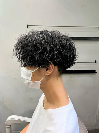 ミディアム パーマ メンズ アイブロウ 京都駅メンズカット/ パーマ/Keigoのヘアスタイル