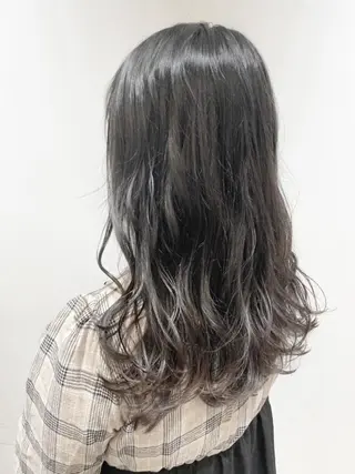 カラー 福元友梨 ディレクター✂️のヘアスタイル
