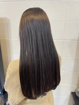 ロング カラー 山下 美羽のヘアスタイル
