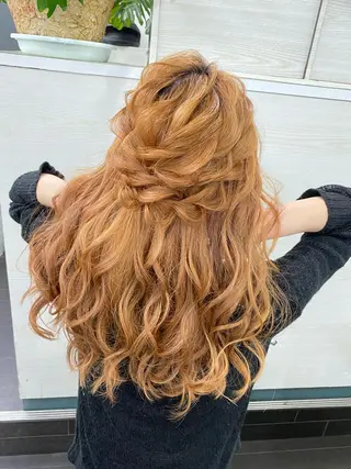 ロング ヘアアレンジ VIF所属・🗻飯田誠也🗻 カットカラー得意のヘアスタイル