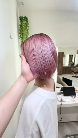 カラー 加藤芽実カラーリスト ／ミルクティーカラーのヘアスタイル