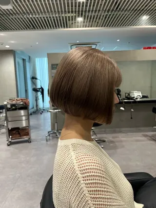 ショート カラー 🌈艶髪/髪質改善 新宿itouのヘアスタイル