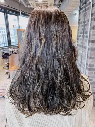 ロング カラー パーマ 代表 中島貴志のヘアスタイル