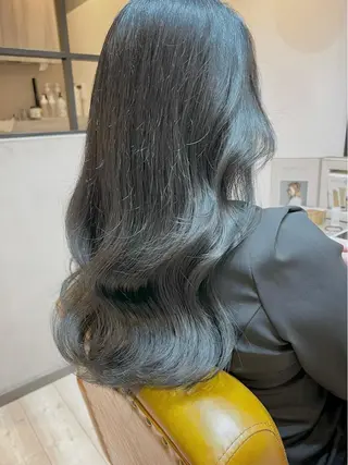 ロング 小山 ヨシタカのヘアスタイル