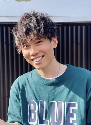 カラー パーマ メンズ 🩷愛咲🩷レイヤー /透明感カラーのヘアスタイル