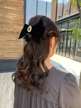 ロング カラー ヘアアレンジ yuka .のヘアスタイル