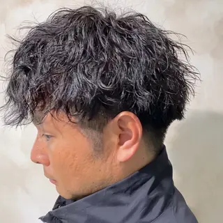 ショート パーマ メンズ ナツハラ サトシのヘアスタイル