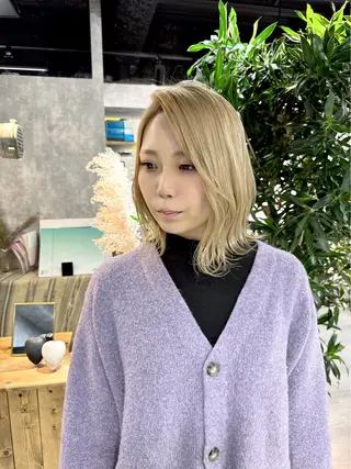 ミディアム カラー 【.ico】心斎橋 飛田ゆうきのヘアスタイル