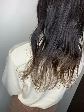 カラー yoshi （髙橋）のヘアスタイル