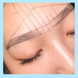 アイブロウ L’oeillet所属・🌊🌊__ juna__のマツエク・マツパデザイン