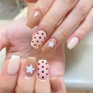 ネイル AngelChris ビューティーサロンのネイルデザイン