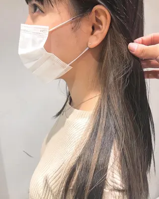 セミロング カラー 圧倒的透明感カラー nana🦕のヘアスタイル