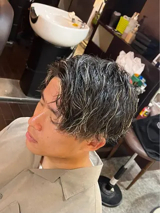 ミディアム パーマ CuMARi所属・予約の95%パーマ 🌈men's専門店のヘアスタイル