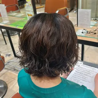 ショート パーマ YUMEKA🩶 /透明感カラーのヘアスタイル