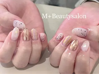 ネイル M+  Beauty Salonのネイルデザイン