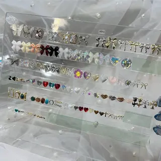 ネイル 内田 里穂のネイルデザイン