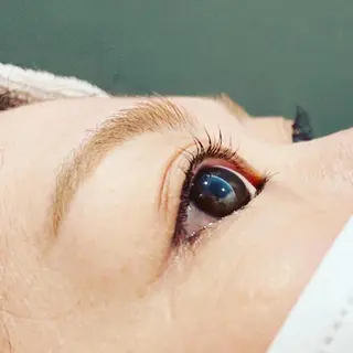 マツエク・マツパ embellie アンベリー所属・アン ベリーのエステ・リラクイメージ