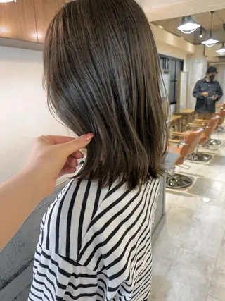 ミディアム カラー conne&riri所属・MAYU 💚森下のヘアスタイル