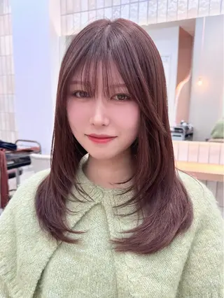セミロング 《韓国レイヤー特化》 艶髪✨EMIのヘアスタイル