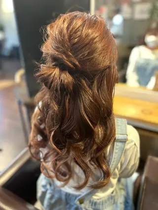 ミディアム ヘアアレンジ 小波津 笑花のヘアスタイル