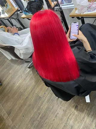 ミディアム カラー ヒカ/外国人風 デザインカラーのヘアスタイル