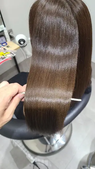 セミロング GO TODAYシェアサロン岡山店所属・🎗️髪質改善・美髪 艶髪🥇小西邦生のヘアスタイル