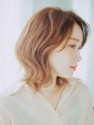 カラー ヤナギウチ エリカのヘアスタイル