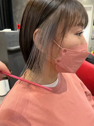 ショート カラー 駅チカ【ali'i】 アリイ花崎友美☘のヘアスタイル