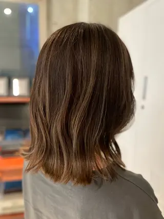 ミディアム カラー aletta  大森町所属・韮澤 里奈のヘアスタイル
