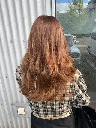 ロング N° Elune MIYUUのヘアスタイル