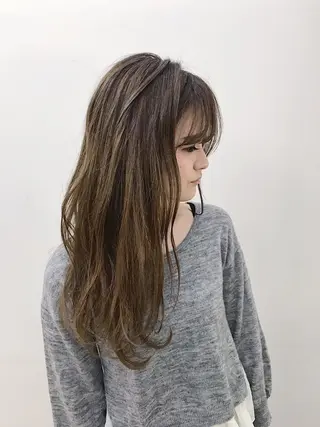 ロング カラー ブリーチカラー/ 岩破瑞希のヘアスタイル