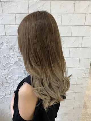 セミロング archange 大井川のヘアスタイル