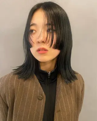 ミディアム カラー 永田 愛莉のヘアスタイル