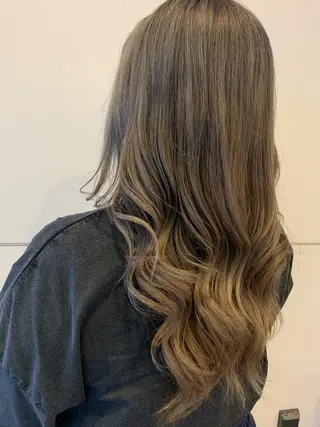 セミロング カラー 髪質改善/縮毛矯正 ツヤ髪🩷さつきのヘアスタイル