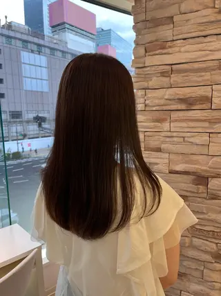セミロング レナークアリア 沼畑 野乃花のヘアスタイル