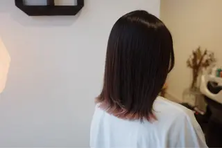 ミディアム カラー 矢口 綾乃のヘアスタイル