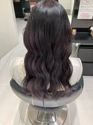 ロング 山中 彩華のヘアスタイル