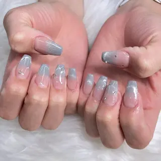 ネイル SHION  のネイルデザイン