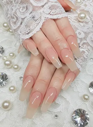 ネイル 24時間営業 UNABOMBAのネイルデザイン