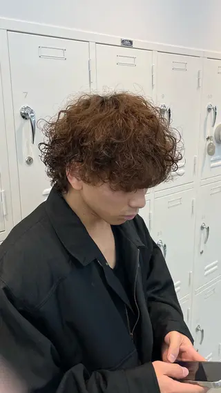 ショート カラー パーマ メンズ キッズ 栄💗メンズパーマ| ハイトーン|haruのヘアスタイル