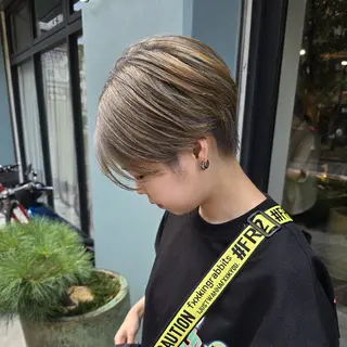 ショート カラー SAVA keyaki所属・ハヤシ マユ ✂のヘアスタイル