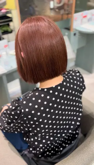 ミディアム カラー 高野 春菜のヘアスタイル